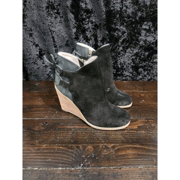 Hinge Tracer Black Suede Wedge Booties/Sz. 7.5M - Picture 3 of 8
